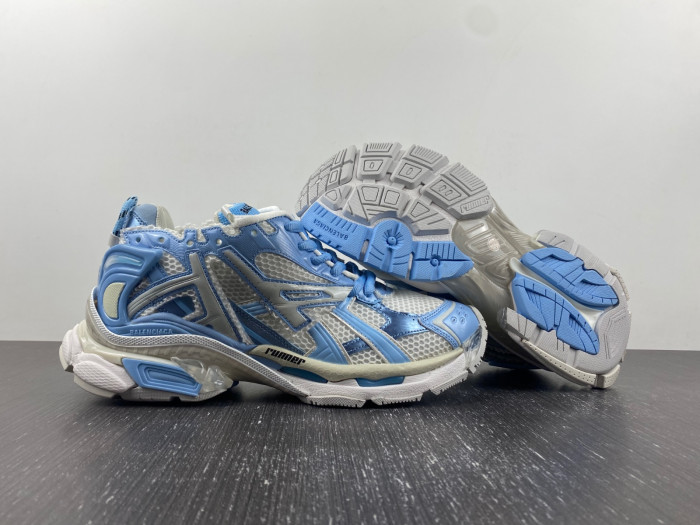 Ba*len*cia*ga runner sneaker