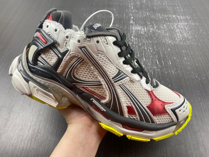 Ba*len*cia*ga runner sneaker