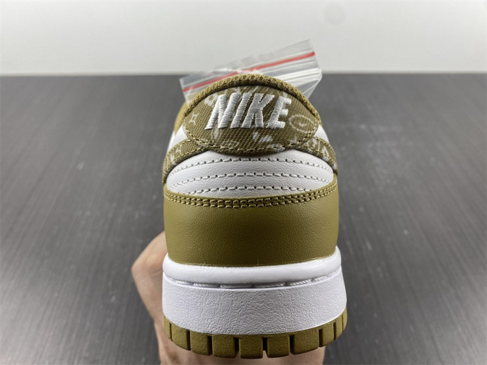 nike dunk low essential paisley pack barley dh4401-104
