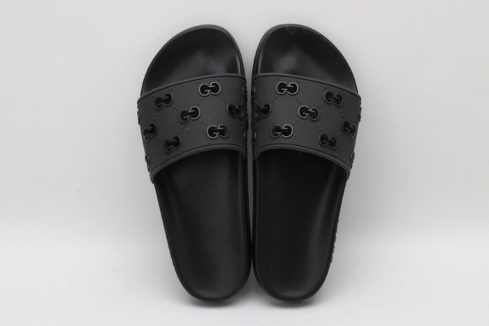 G*u*i* sandal24