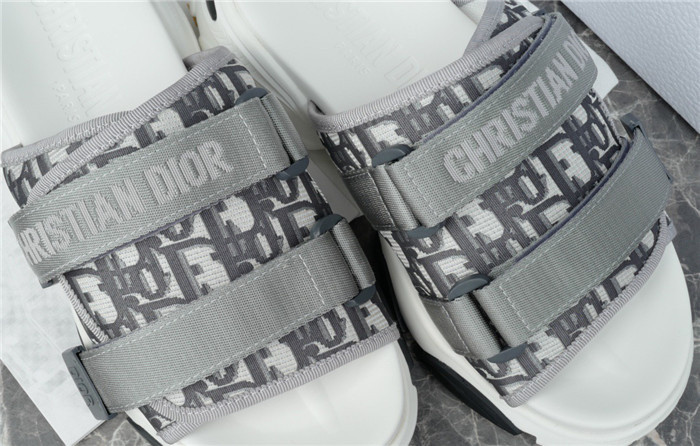 dio* sandals ds43