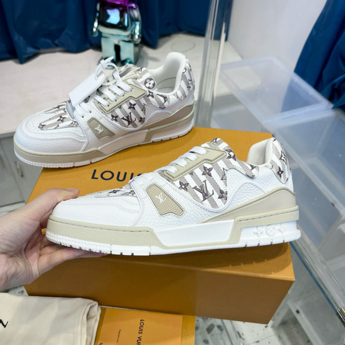 lv snekaers l0000266