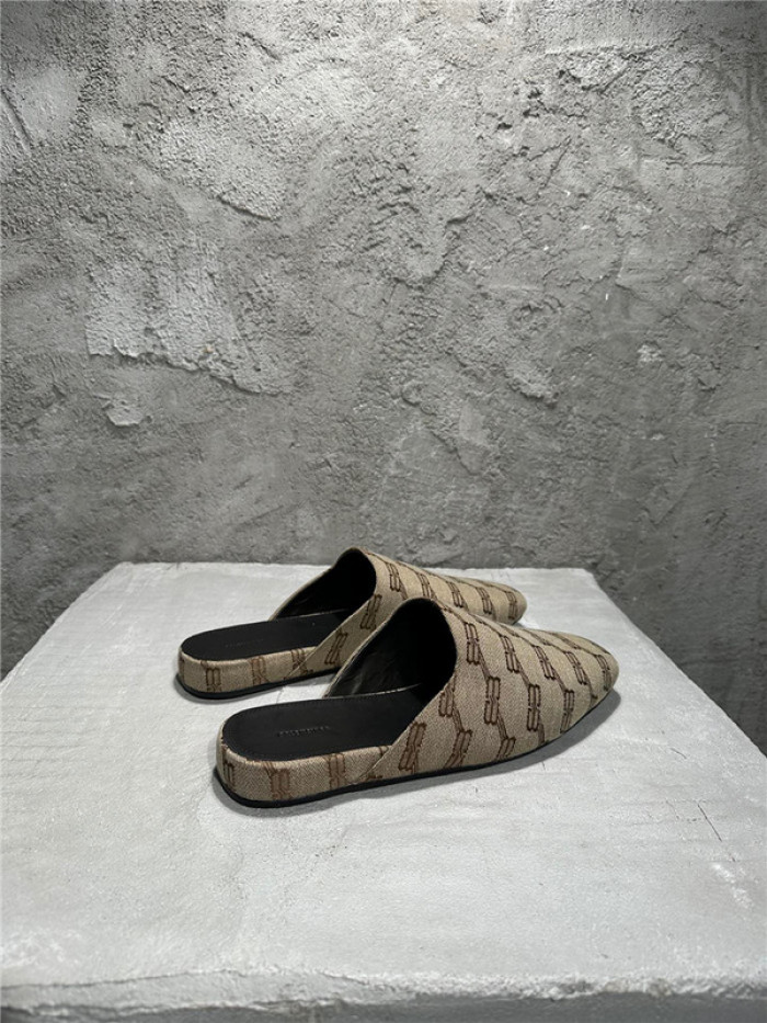 balenciag* sandal bs66