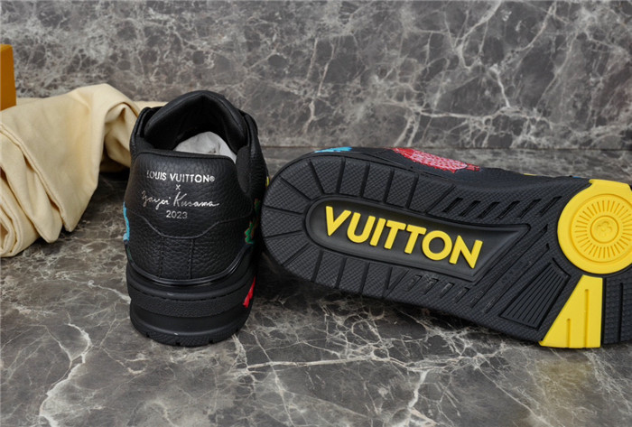 lv snekaers l0000328