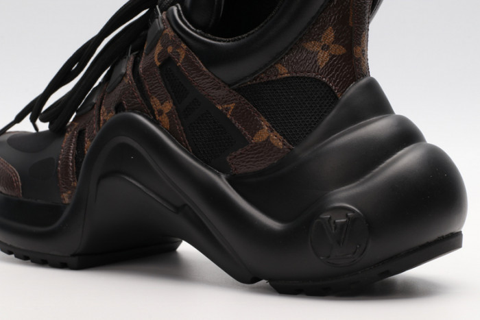lv snekaers l000006