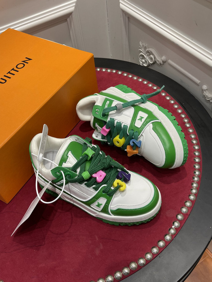 lv snekaers l000058