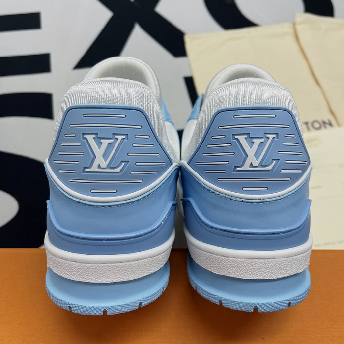 lv snekaers l000093