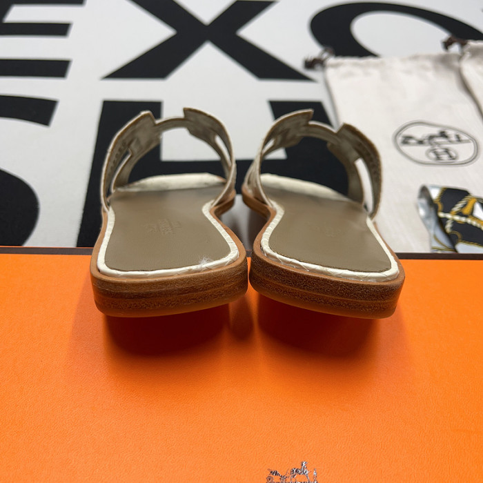 herme* sandal 21