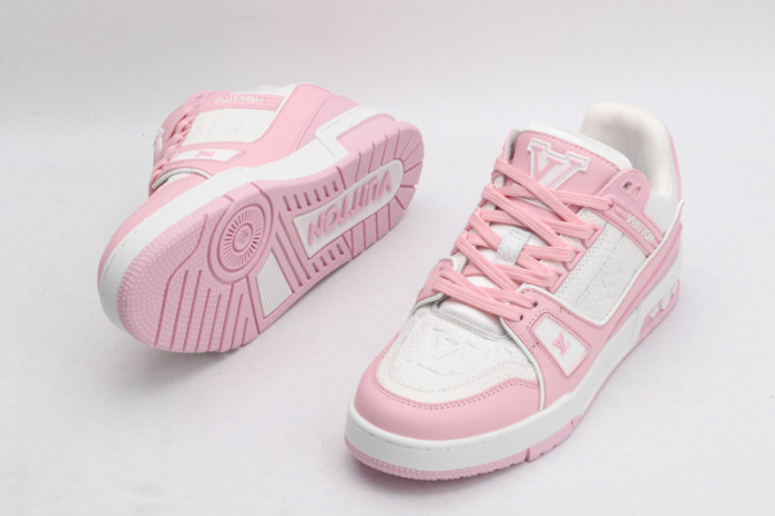 lv snekaers l000049