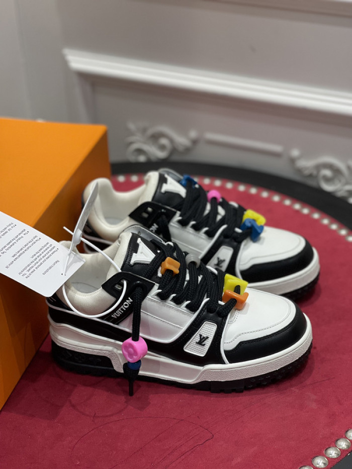 lv snekaers l000061