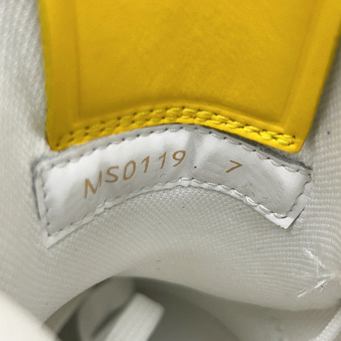 lv snekaers l000089
