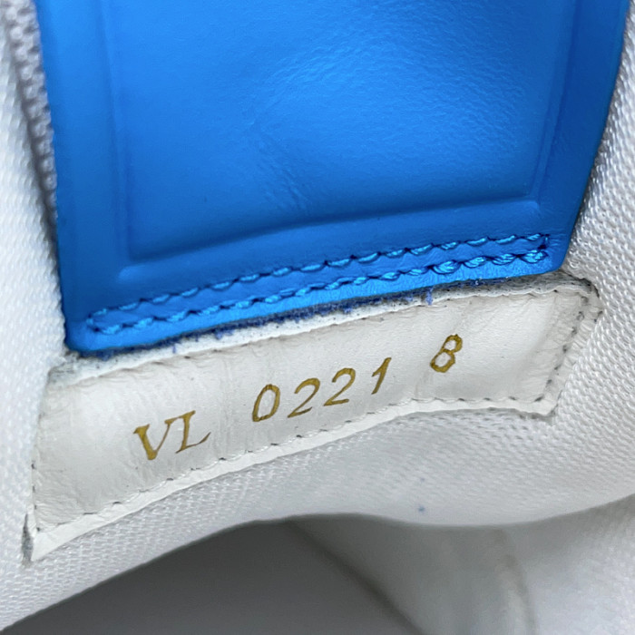 lv snekaers l0000125