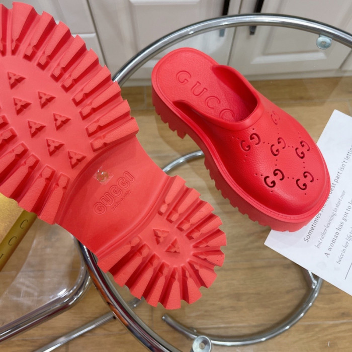 G*u*i* sandal108