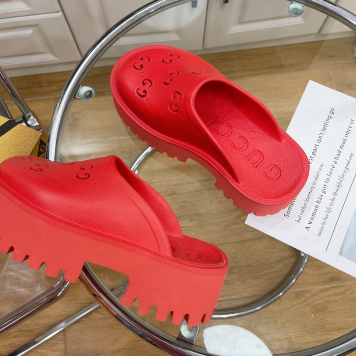 G*u*i* sandal108