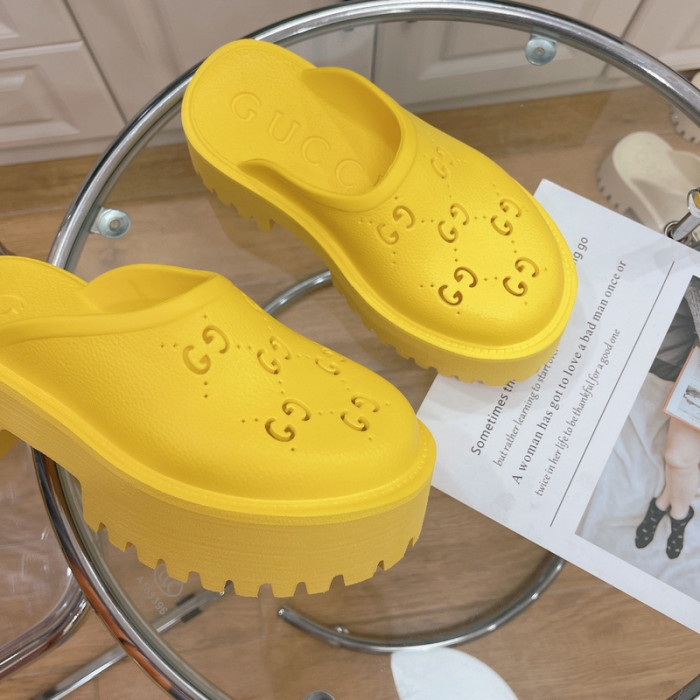 G*u*i* sandal109