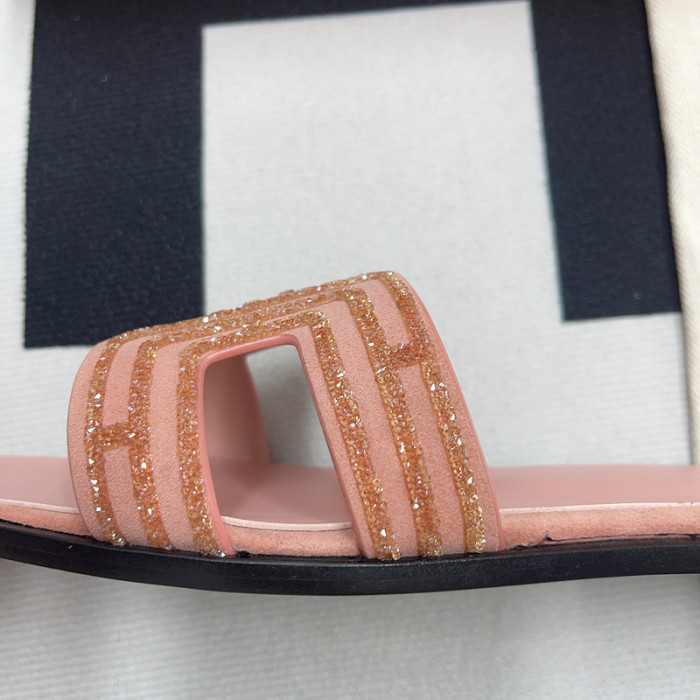 herme* sandal17