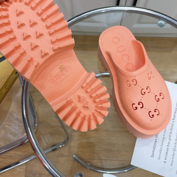G*u*i* sandal110