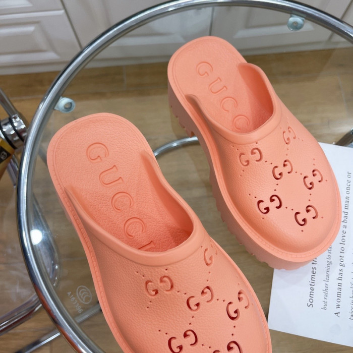 G*u*i* sandal110
