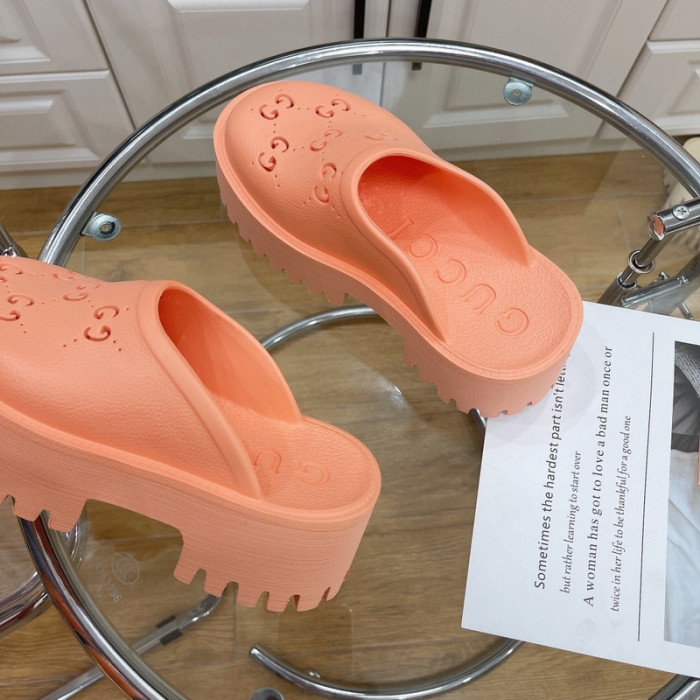 G*u*i* sandal110