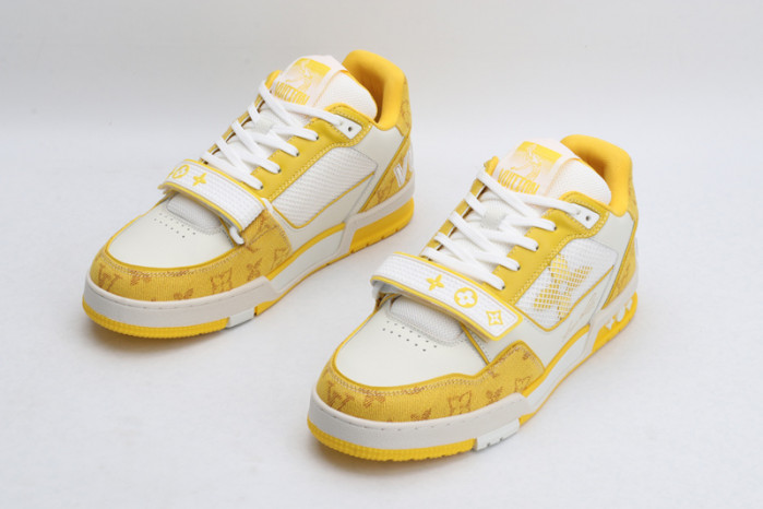 lv snekaers l000057
