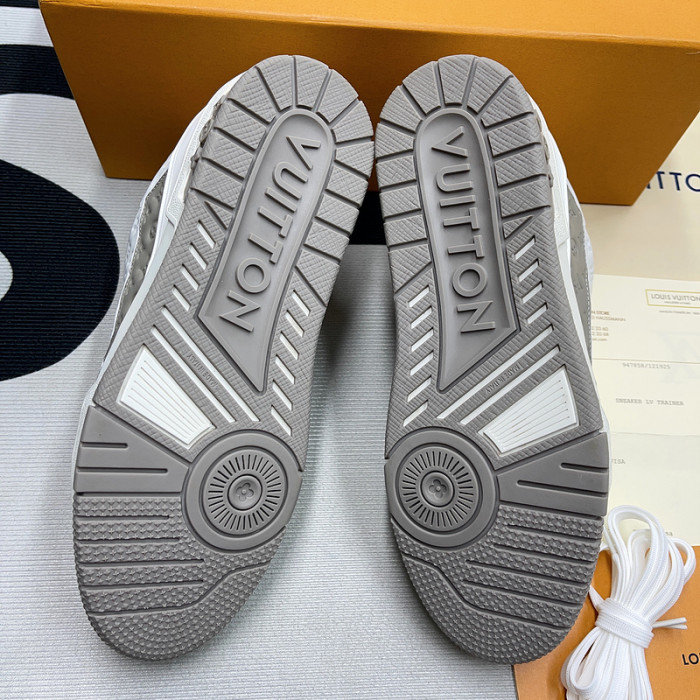 lv snekaers l000082
