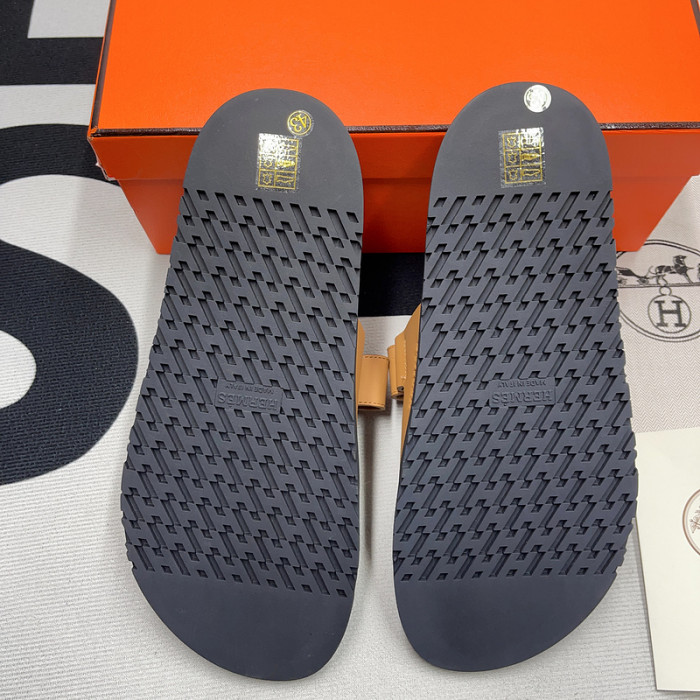 herme* sandal 43