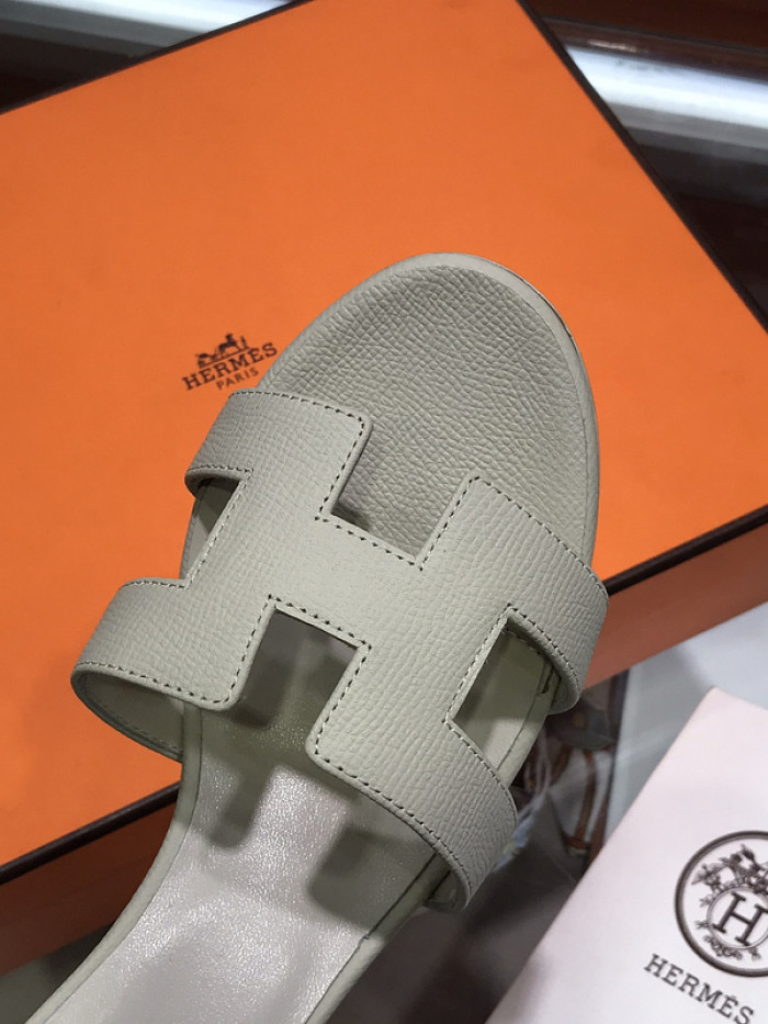 herme* sandal 52