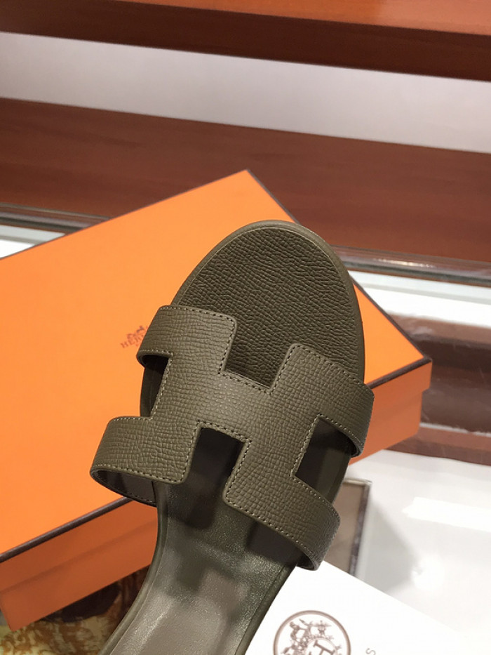 herme* sandal 53