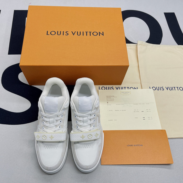 lv snekaers l000074