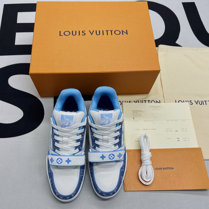lv snekaers l000077