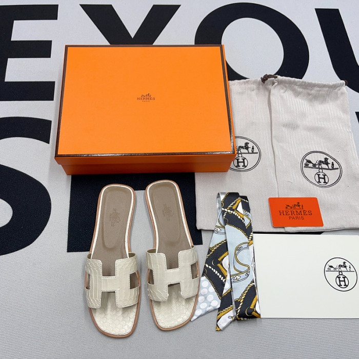 herme* sandal 21
