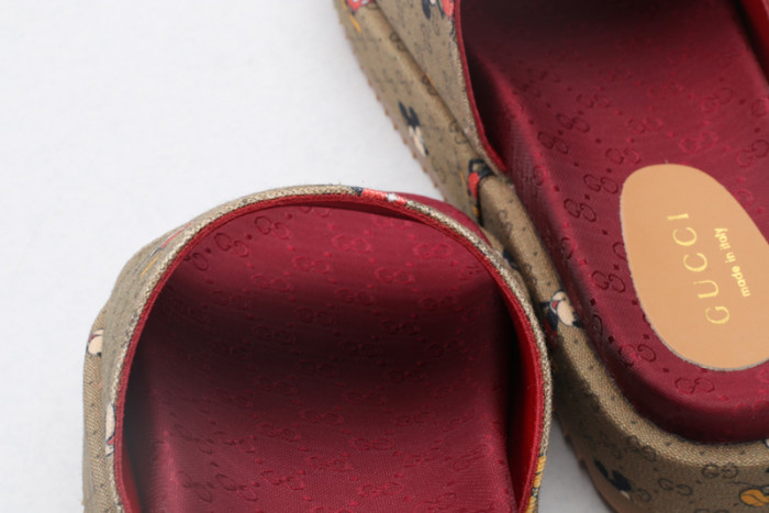 G*u*i* sandal70