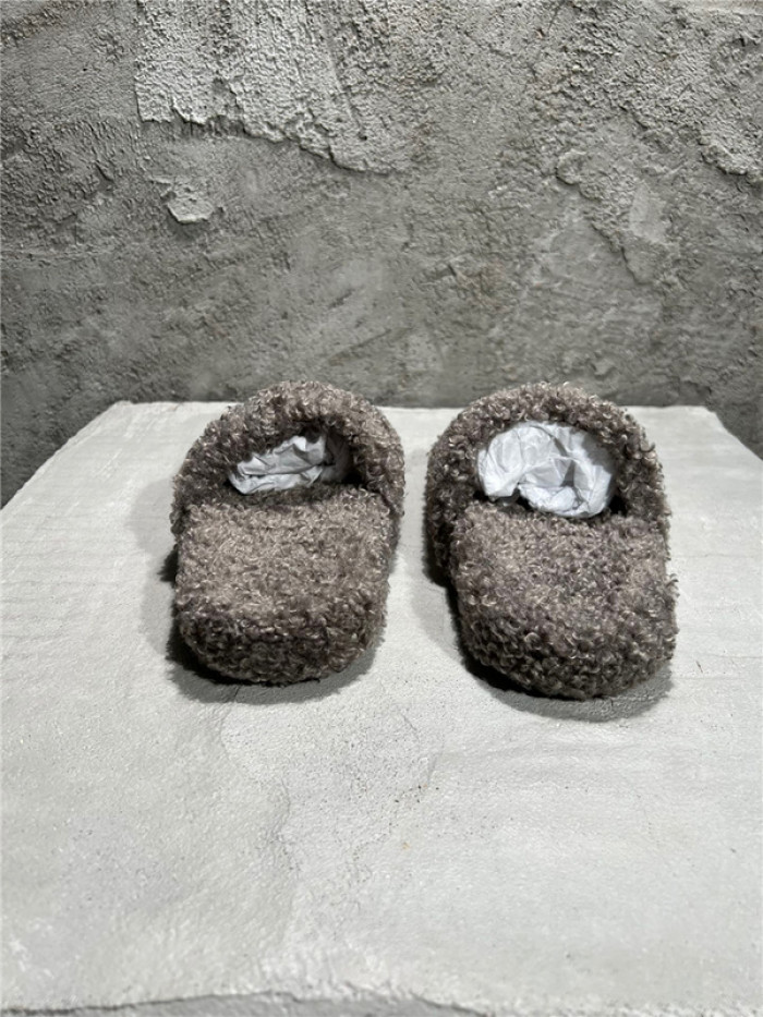 balenciag* sandal bs50