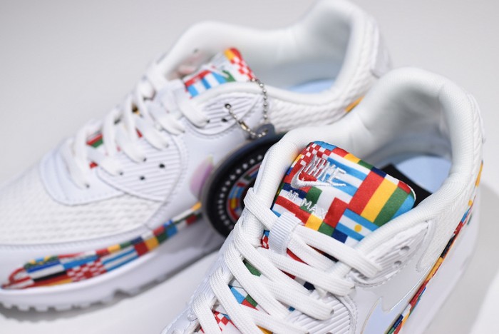 nike air max 90 nic qs "international flag pack" a05119 100