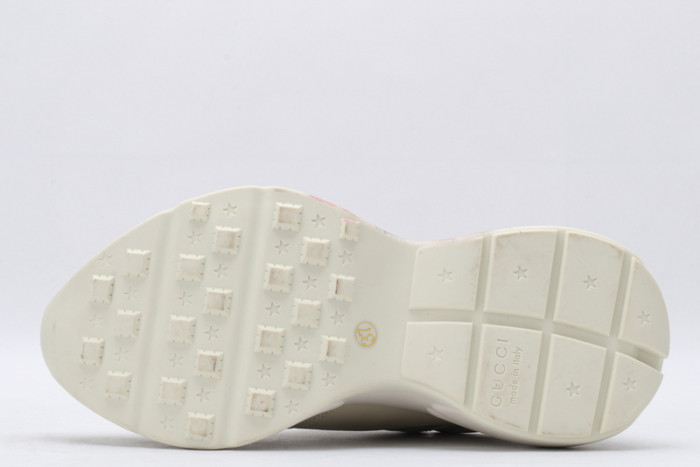 G*u*i* rhyton sneaker