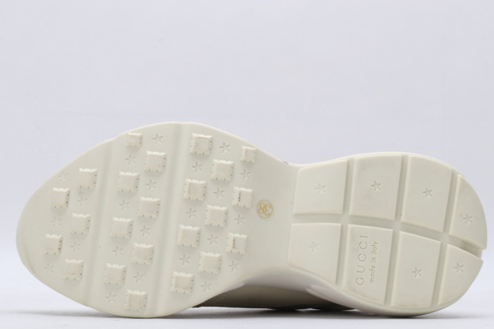 G*u*i* rhyton sneaker