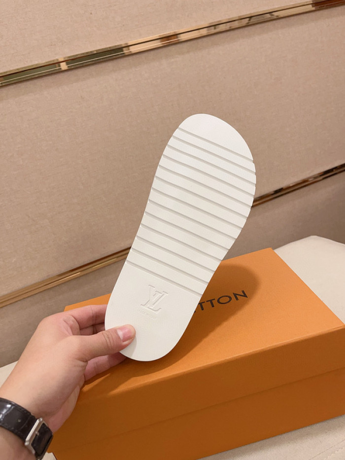 l&v sandal 81