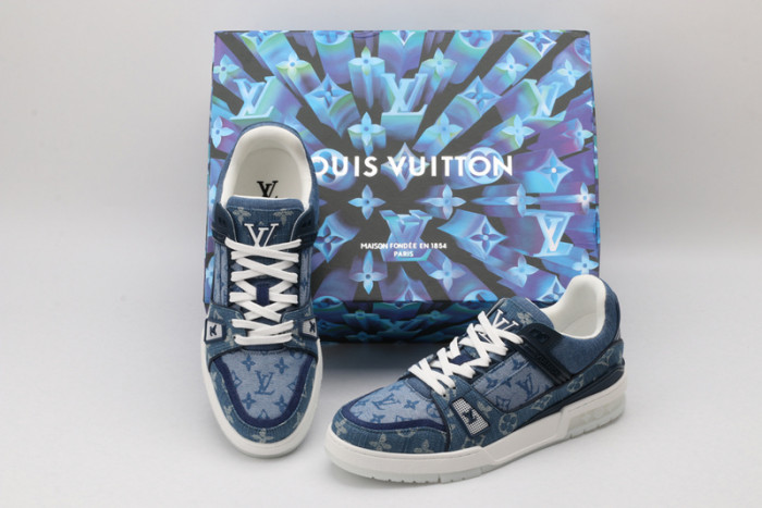 lv snekaers l000007
