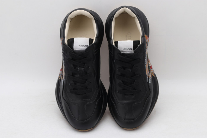 G*u*i* rhyton sneaker