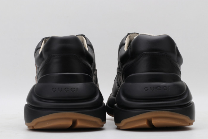 G*u*i* rhyton sneaker