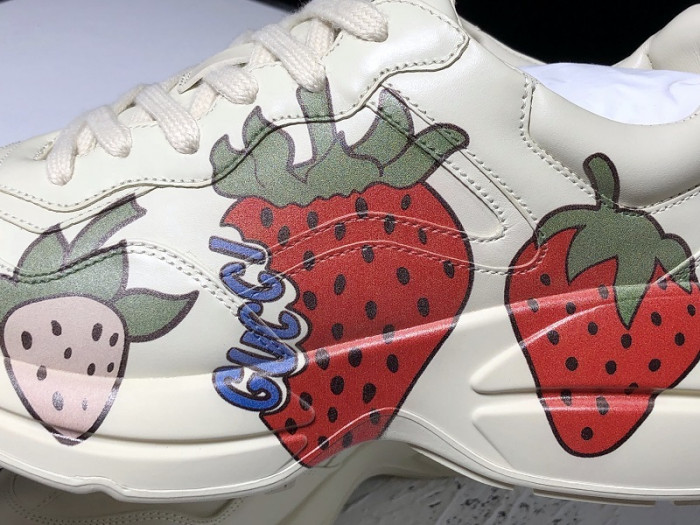 G*u*i* rhyton sneaker
