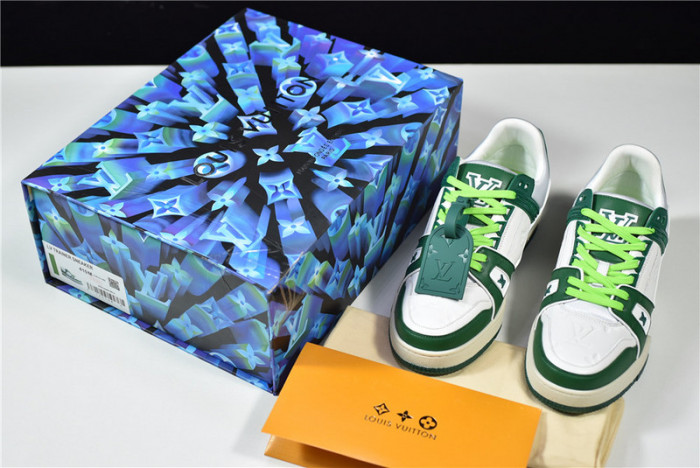 lv snekaers l000008