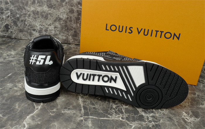 lv snekaers l0000339