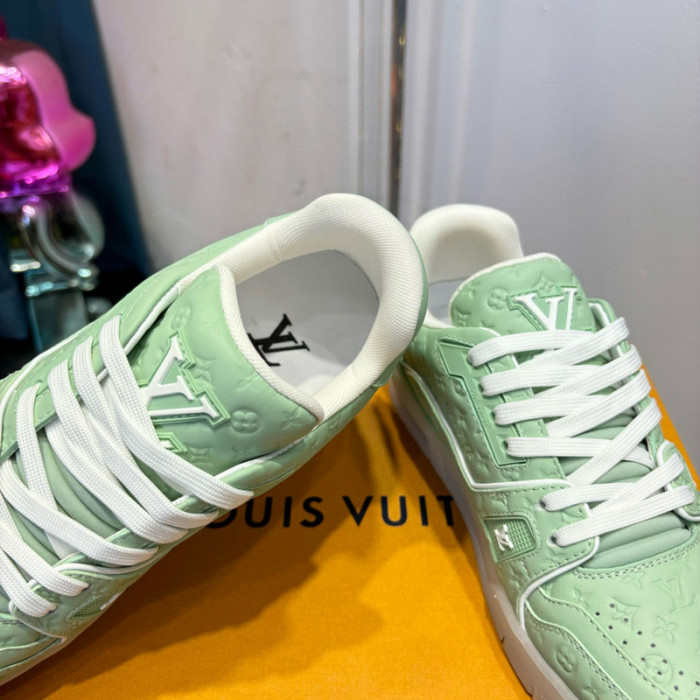lv snekaers l0000188