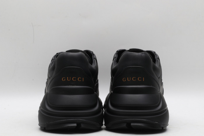 G*u*i* rhyton sneaker
