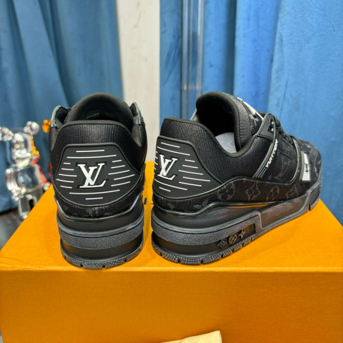 lv snekaers l0000192