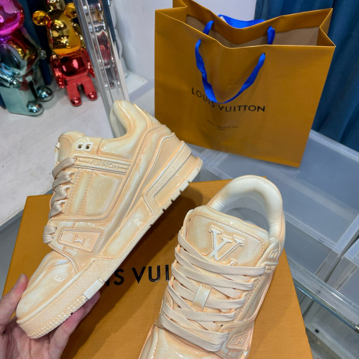 lv snekaers l0000202
