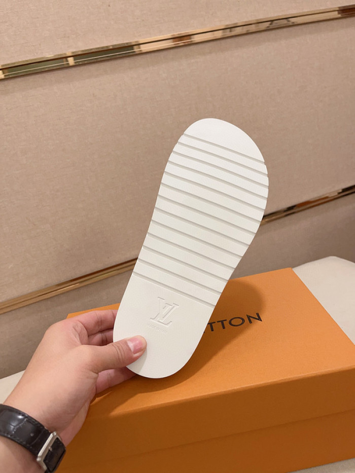 l&v sandal 71