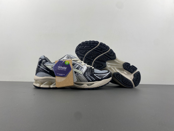 As*ic*s sneakers 1203a019