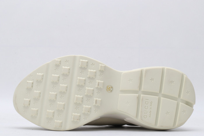 G*u*i* rhyton sneaker